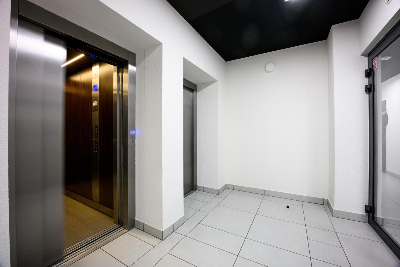 Native Apartments Barska 69 Krakkó Kültér fotó